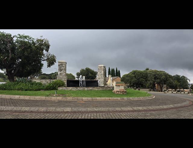 2 BEDROOM APARTMENT FOR SALE IN MOOIKLOOF RIDGE